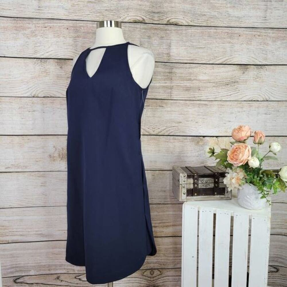 NWT‎ Sharagano Women's Side Seamed Scallop Sleeveless Dress In Navy Size 2